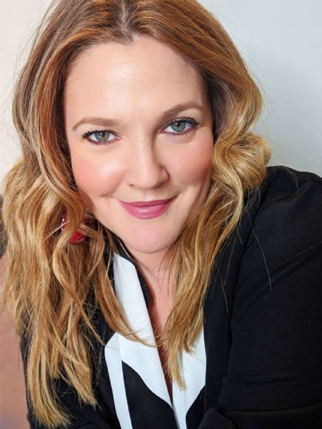 Drew Barrymore – Glamour UK Magazine (January 2019)