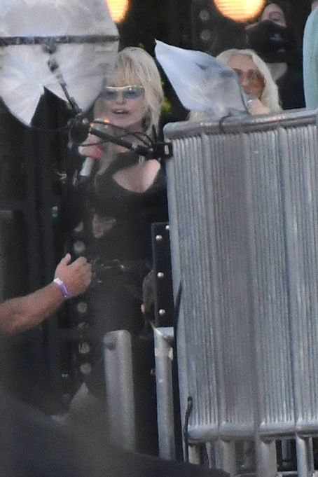 Miley Cyrus – Heads to a rehearsal with Dolly Parton in Miami