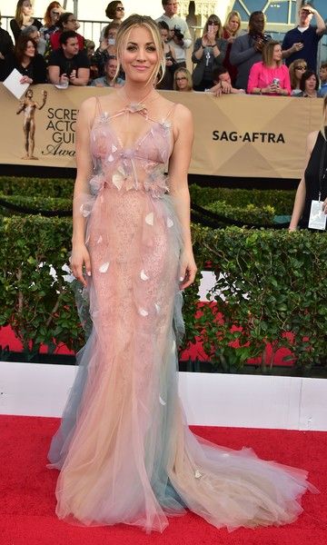 Kaley Cuoco wears Marchesa Dress : 23rd Annual Screen Actors Guild Awards