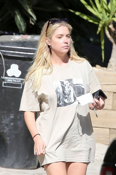 Ashley Benson – Out and about in Los Feliz | Ashley Benson Picture