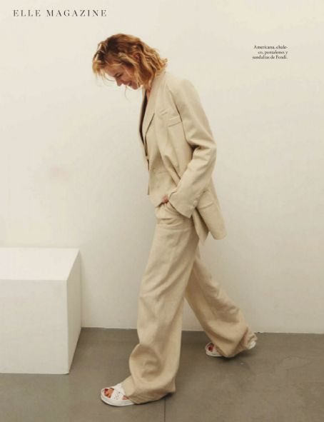 Eva Herzigova - Elle Magazine Pictorial [Spain] (January 2021) | Eva