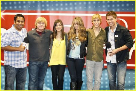 Nicole Anderson and Cody Linley