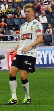 Simon Gustafsson (footballer)
