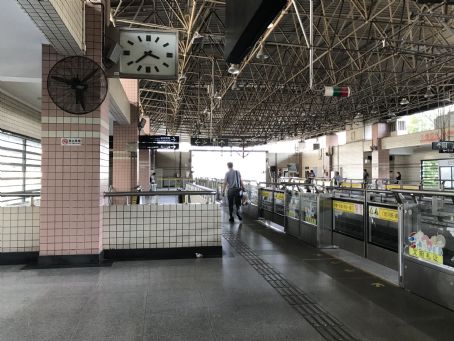 Hongqiao Road station