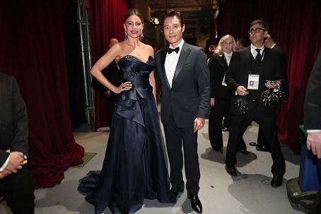 Byung-hun Lee and Sofia Vergara - The 88th Annual Academy Awards - Show
