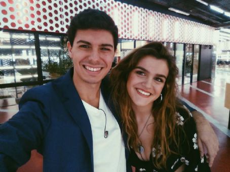 Alfred García and Amaia Romero - Hookup