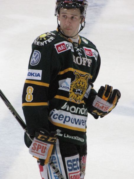 Niko Peltola