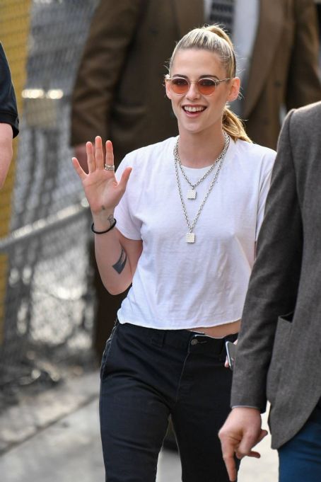 Kristen Stewart – Seen at Jimmy Kimmel Live Studios in L.A