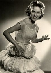 Julia Axen