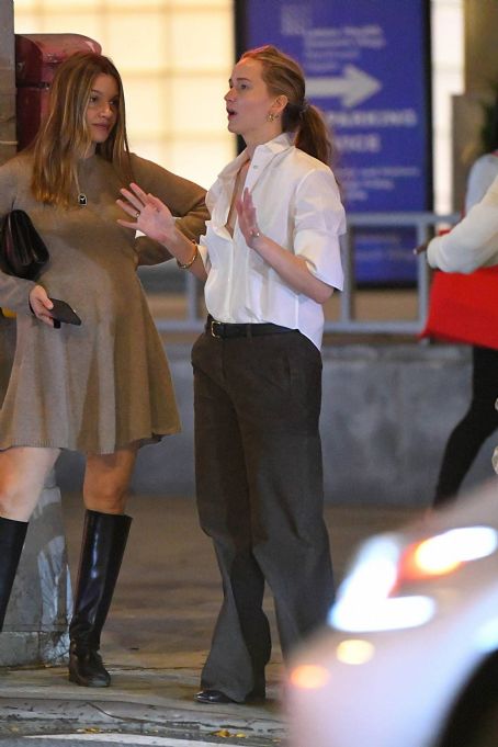 Jennifer Lawrence – Stepping out with a gal pal in New York