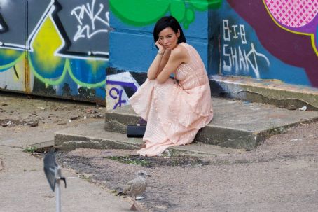 Lily Allen – With Freema Agyeman on set of Dreamland in Margate