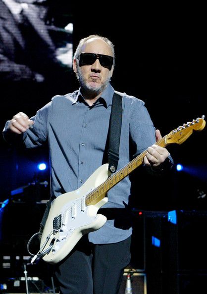 Who is Pete Townshend dating? Pete Townshend girlfriend, wife