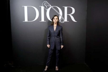 Christina Ricci – Dior Homme Menswear Show in Paris