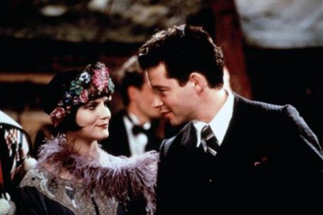Jennifer Jason Leigh and Matthew Broderick
