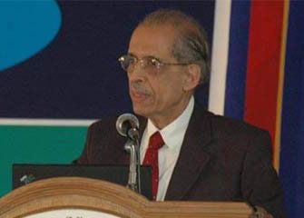 Abdul Malik (physician)