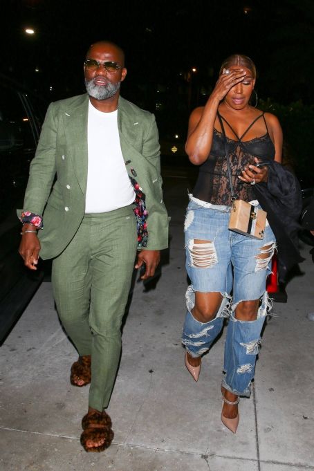 NeNe Leakes – Arriving at Bar One restaurant in Miami - FamousFix