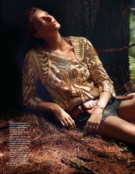 Daria Werbowy, Elle Magazine 13 July 2012 Cover Photo - France