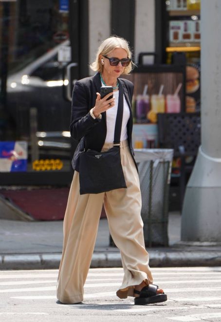 Naomi Watts – Spotted while out in New York