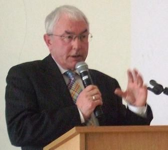 Dennis Shale