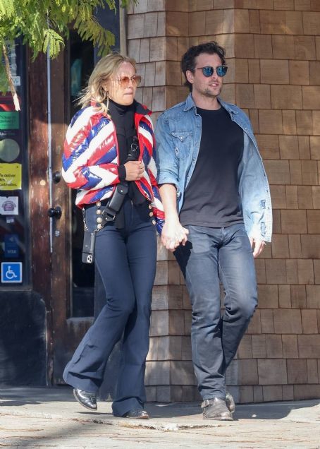 Malin Akerman – With Jack Donnelly hold hands at All Time restaurant in Los Feliz