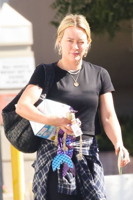 Hilary Duff – Seen at her local CVS in Studio City