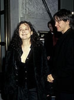 Sara Gilbert and Tobey Maguire