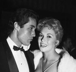 Kerwin Mathews and Kim Novak