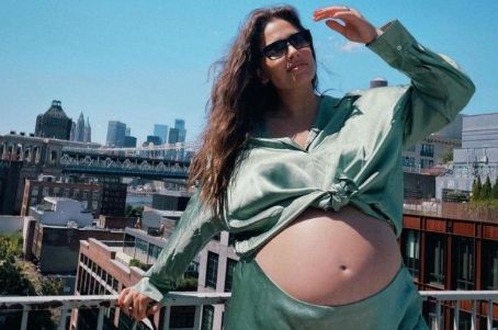 Ashley Graham Welcomes Twins!