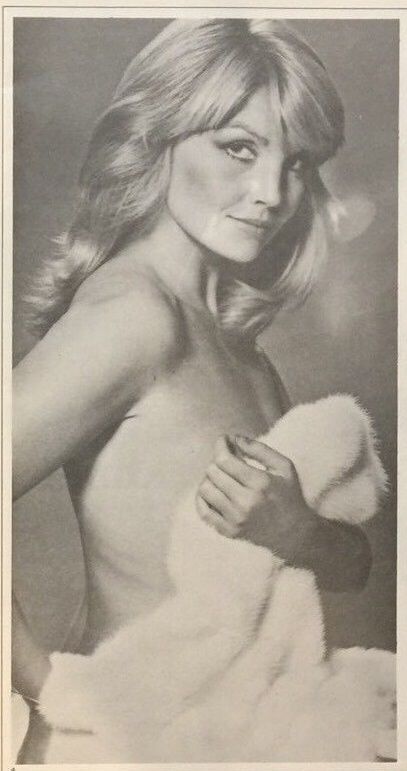 Sue Vanner - Movie News Magazine Pictorial [Singapore] (November 1977)