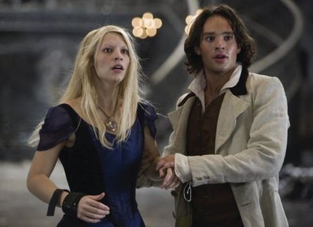 Claire Danes and Charlie Cox