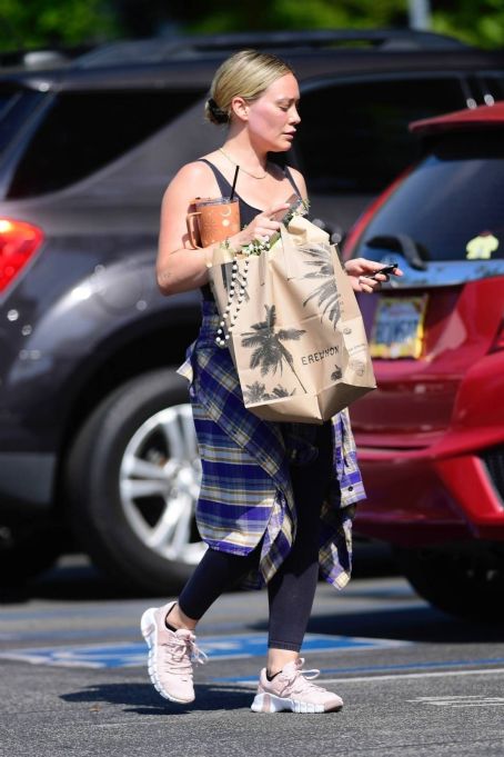Hilary Duff – Seen after workout in Los Angeles