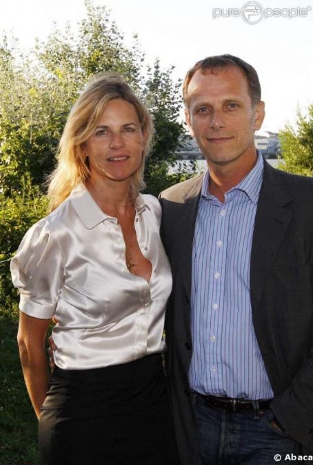 Virginie Couperie and Charles Berling