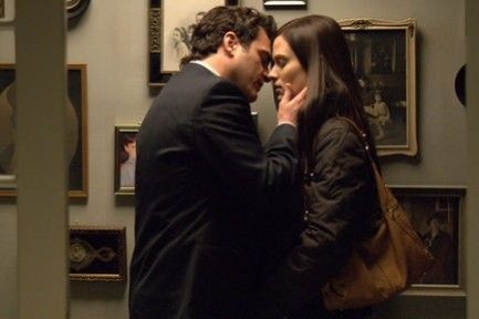 Vinessa Shaw and Joaquin Phoenix