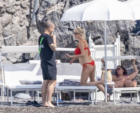 Caroline Vreeland – In a red bikini in Positano