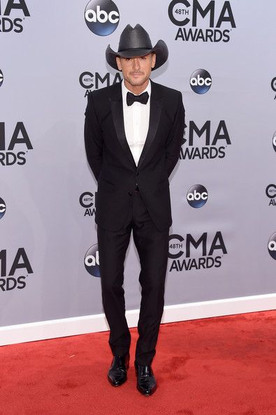 Tim Mcgraw Fashion And Style Tim Mcgraw Dress Clothes Hairstyle Famousfix Turns out it all started with his family, and wanting to move past his debilitating sense of complacency and live a healthier life style. tim mcgraw fashion and style tim