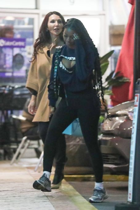 Hailey Bieber – Seen with Justine Skye and a friend at Sushi Park in West Hollywood