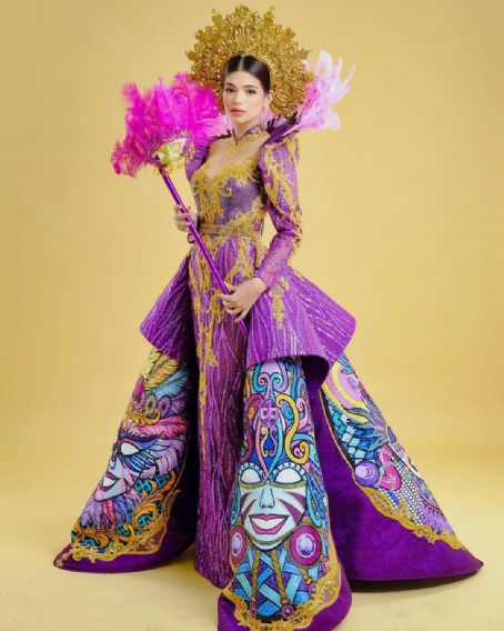 Gwendolyne Fourniol- Miss World Philippines 2022- Traditional Costume ...