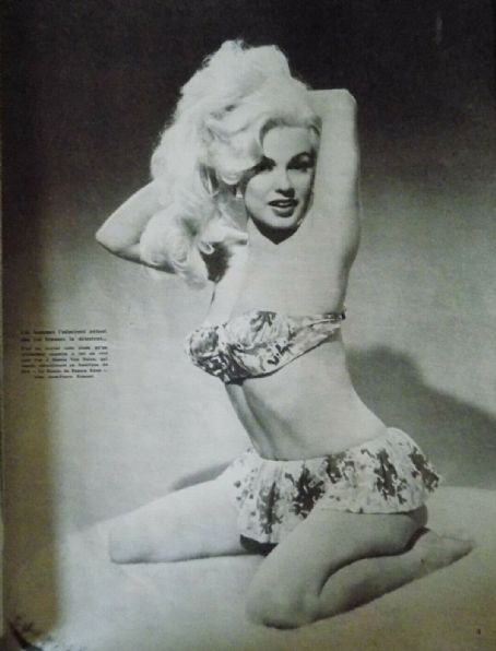 Mamie Van Doren - Cine Tele Revue Magazine Pictorial [France] (22 July 1960)