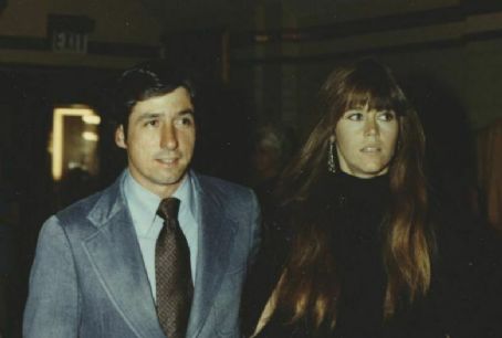 Jane Fonda and Tom Hayden - Dating, Gossip, News, Photos