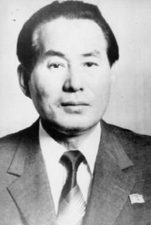 Kang Song-san