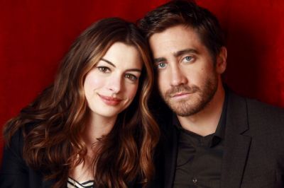 Jake Gyllenhaal and Anne Hathaway