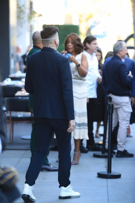 Gayle King – Arrives at Salt Bae’s restaurant in Beverly Hills