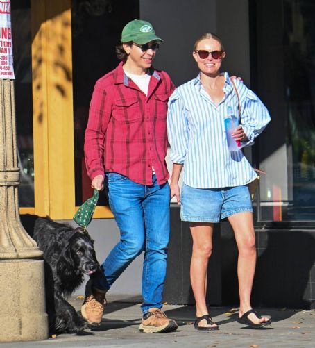 Kate Bosworth – With husband Justin Long heading to lunch in Pasadena