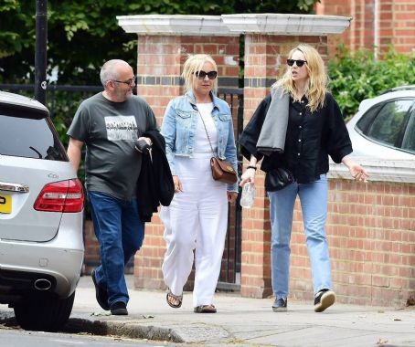 Who is Jodie Comer dating? Jodie Comer boyfriend, husband