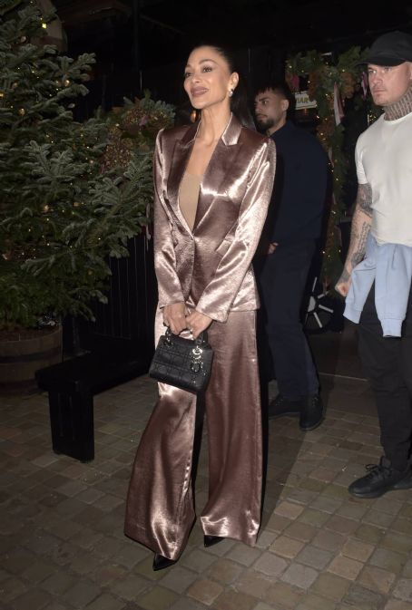 Nicole Scherzinger – With Thom Evans and MIC Stars Ollie and Gareth Locke at The Chiltern Firehouse