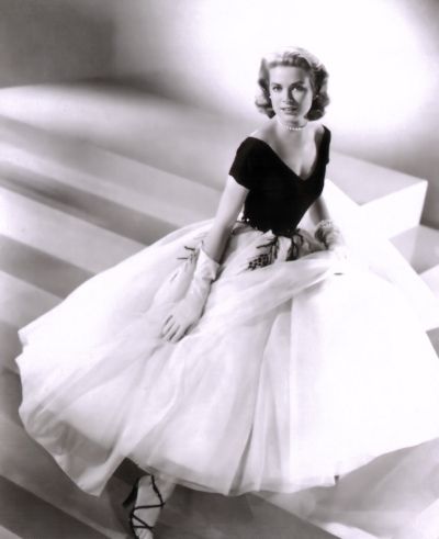 Grace Kelly Photos - Grace Kelly Picture Gallery - FamousFix - Page 2