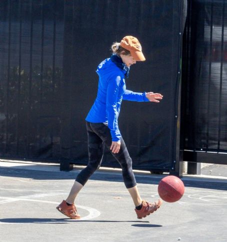 Renee Zellwegger – Played basketball in Orange County