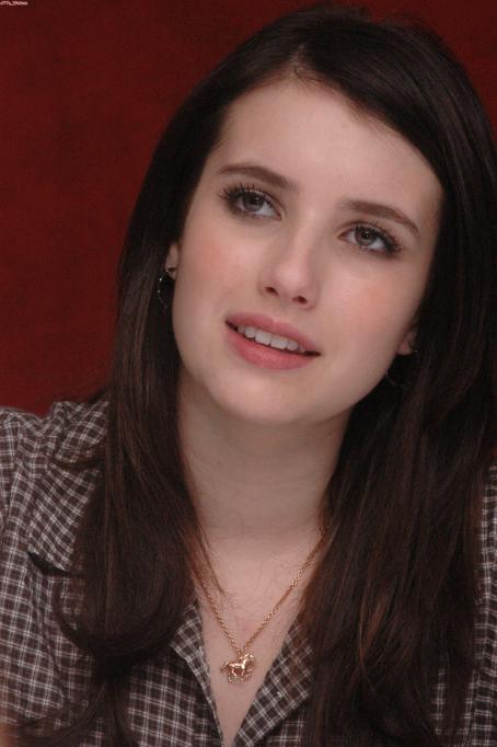 Emma Roberts - 