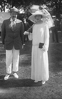 Reginald Claypoole Vanderbilt and Gloria Morgan Vanderbilt