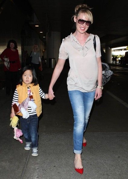 Katherine Heigl and her daughter Nancy Leigh Kelley arriving on a flight at LAX airport